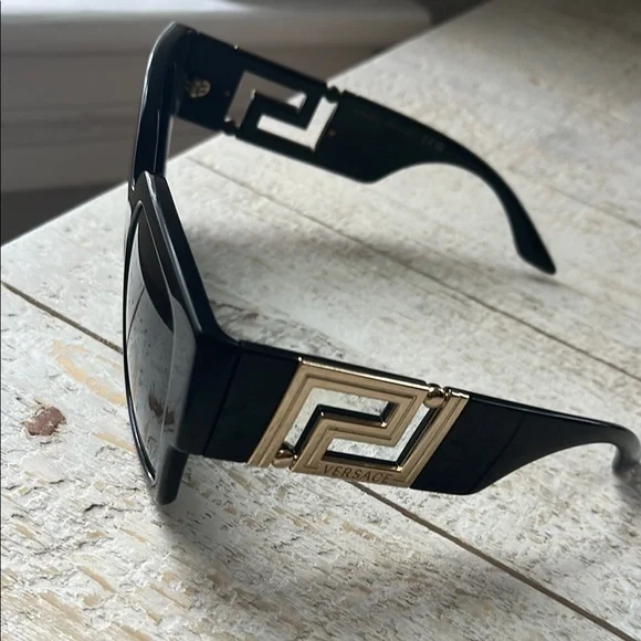 Versace Black Sunglasses with Gold Detailing m_686c1a4c05deb33125829a20.jpg main image 2